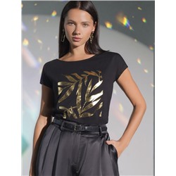 Нарядная футболка с золотистым принтом