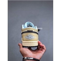 Кроссовки Nik*e Air Jordan 1 Retro Low SE  AJ1