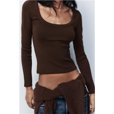 RIBBED LONG SLEEVE T-SHIRT