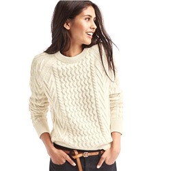 Wavy cable knit sweater