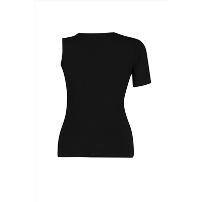 Siyah Cut-Out Detaylı Örme Büyük Beden Bluz TBBSS23AF00051