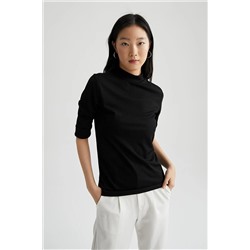 Defacto Slim Fit Yarım Balıkçı Yaka Kısa Kollu Tişört V6845AZ22SM
