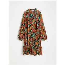 Gemustertes kleid