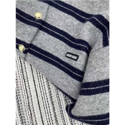 Шерстяной вязаный кардиган 🩷  Экспорт MI*U MI*U