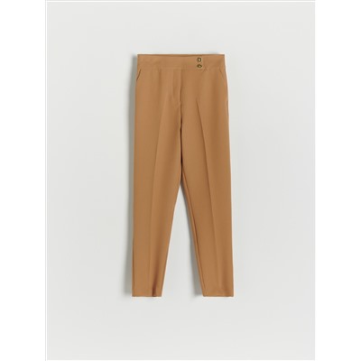 Elegante Hose mit Bügelfalte