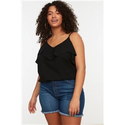 Trendyol Curve Siyah Dokuma Volanlı Yaka Bluz TBBSS22AF0023