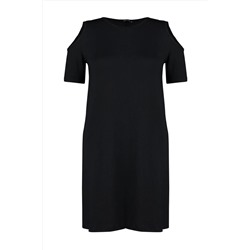 Siyah A-line Cut-Out Detaylı Yazlık Örme Büyük Beden Elbise TBBSS22EL2986
