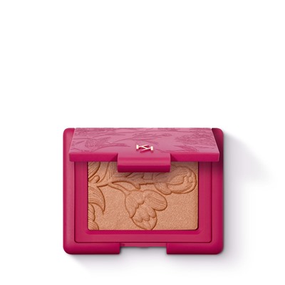 charming escape silky blush