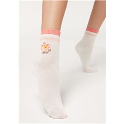 Kurze Sportsocken mit Häkeldetail