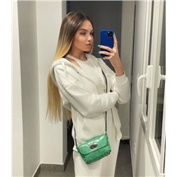 AB.Z · Pelle · 22-02 (300) САЛАТОВЫЙ