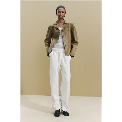 JOGGERS WITH PLEAT DETAIL
