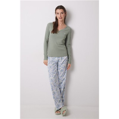 Pijama largo 100% algodón canalé verde flores