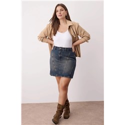 More Sustainable Koyu Mavi Yüksek Bel Dikiş Detaylı Mini Denim Büyük Beden Etek TBBAW26AZ00037