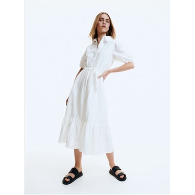 Kleid mit Lochmuster