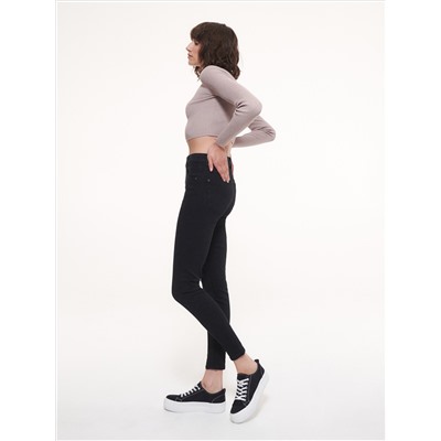Slim-Jeans mit hoher Leibhöhe