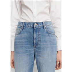 Jeans rectos bajo vuelto