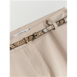 Zigarettenhose mit Gürtel