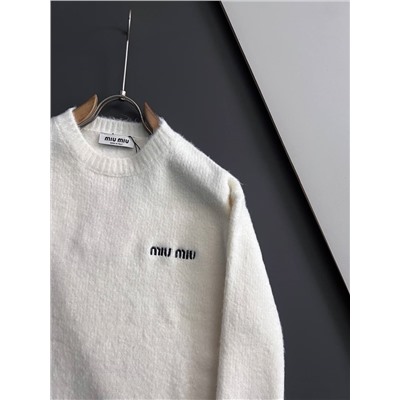 Махровый свитер MI*U MI*U