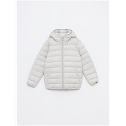 LIGHTWEIGHT HOODED PUFFER JACKET