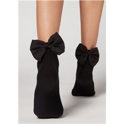 Kurze Socken mit Schleife