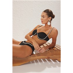 TRENDYOLMİLLA Siyah Balconette İnci Aksesuarlı Regular Bikini Takımı TBESS25BT00058