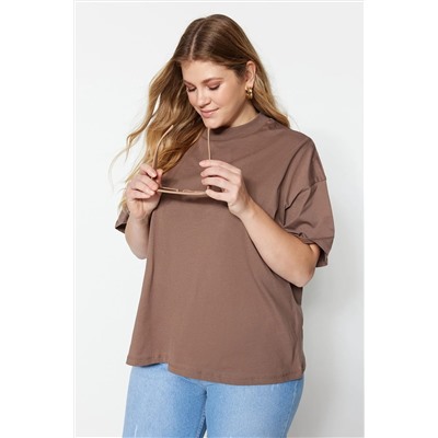 Trendyol Curve Kahverengi Yaka Ribanalı Geniş Kalıp Basic %100 Pamuk Örme T-shirt TBBSS23BF00017