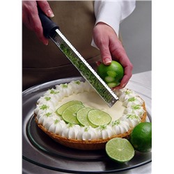 Microplane Classic Zester Grater, Black