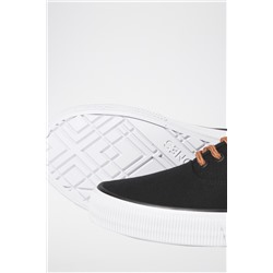 Tenis Negro