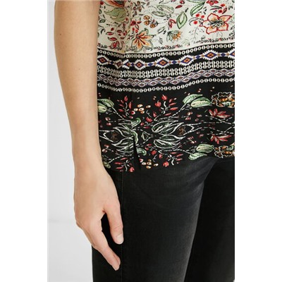 Camiseta manga corta flores