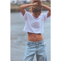 CROPPED T-SHIRT WITH SHOULDER PADS