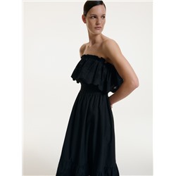 Kleid mit dekorativem Ausschnitt
