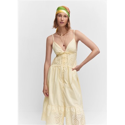Vestido camisero detalles calados