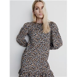 Kleid mit Rüschen
