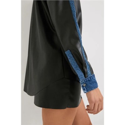 Camisa efecto piel detalles denim