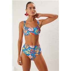 TRENDYOLMİLLA Tropikal Desenli Bralet Yüksek Bel High Leg Regular Core Bikini Takımı TBESS22BT0010