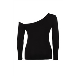 Siyah Fitted/Vücuda Oturan Omzu Açık Fitilli Pamuklu Esnek Örme Bluz TBBAW24AF00002