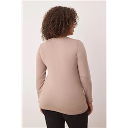 Vizon Premium Yumuşak Kumaşlı V Yaka Fitted/Vücuda Oturan Esnek Örme Büyük Beden Bluz TBBAW26AF00025
