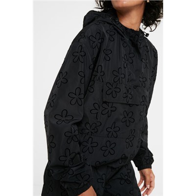Chaqueta corta canguro