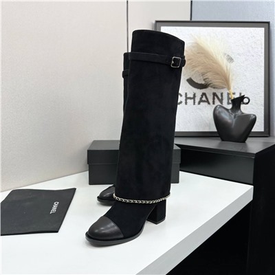 Высокие замшевые сапоги на каблуке  Chane*l