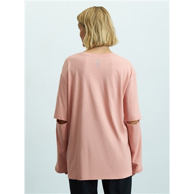 Лонгслив oversize с разрезами на локтях