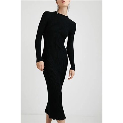 Vestido slim midi canalé