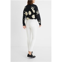 Pantalón vaquero skinny fit corazón