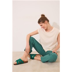 Pantalón Capri lino y viscosa verde