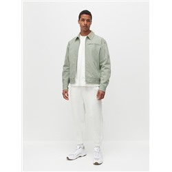 Jacke mit Kragen