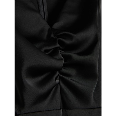 Kleid mit Cut-out