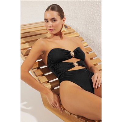 Trendyolmilla Siyah  Straplez Güneş Aksesuarlı Premium Cut Out/Pencereli Regular Mayo TBESS25MA00045