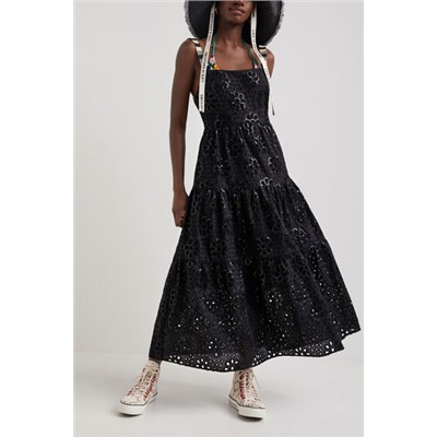 Vestido maxi bordado suizo