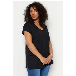 Siyah Boyfriend V Yaka Yırtmaçlı %100 Pamuk Örme T-Shirt TBBSS22BF0036