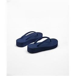 Beachwear platforms