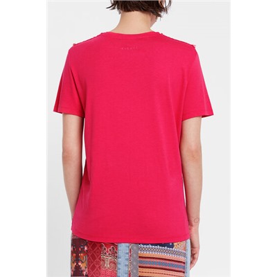 Camiseta bordado pico frontal